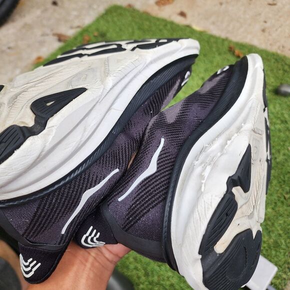 HOKA CLIFTON 9 - Mens Atheltic Shoes - SIZE 11.5D - See All Pictures - Picture 10 of 11